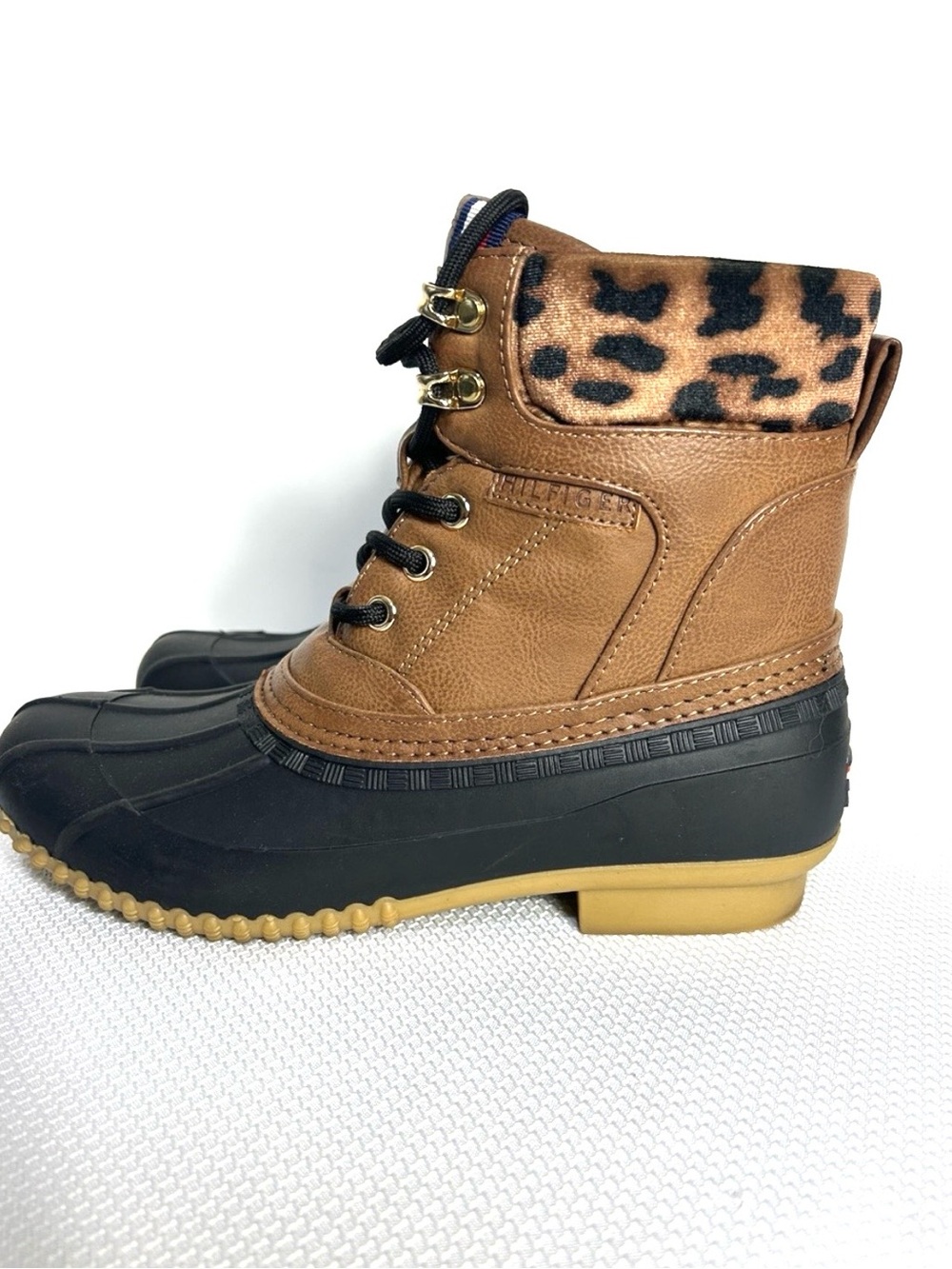 Tommy Hilfiger Women’s Size 7 Brown Black Raelene Duck Boots Waterproof Shoes